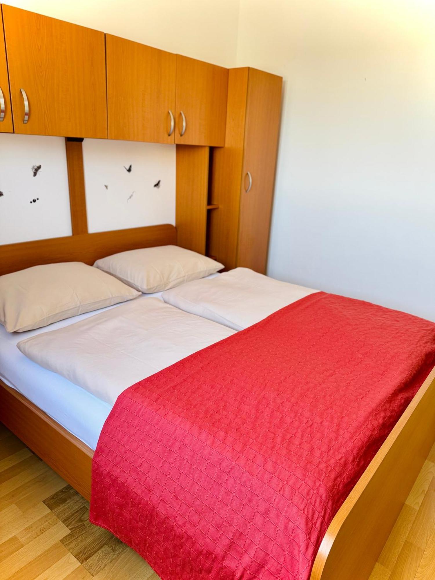 Apartments Elvira Драге Экстерьер фото