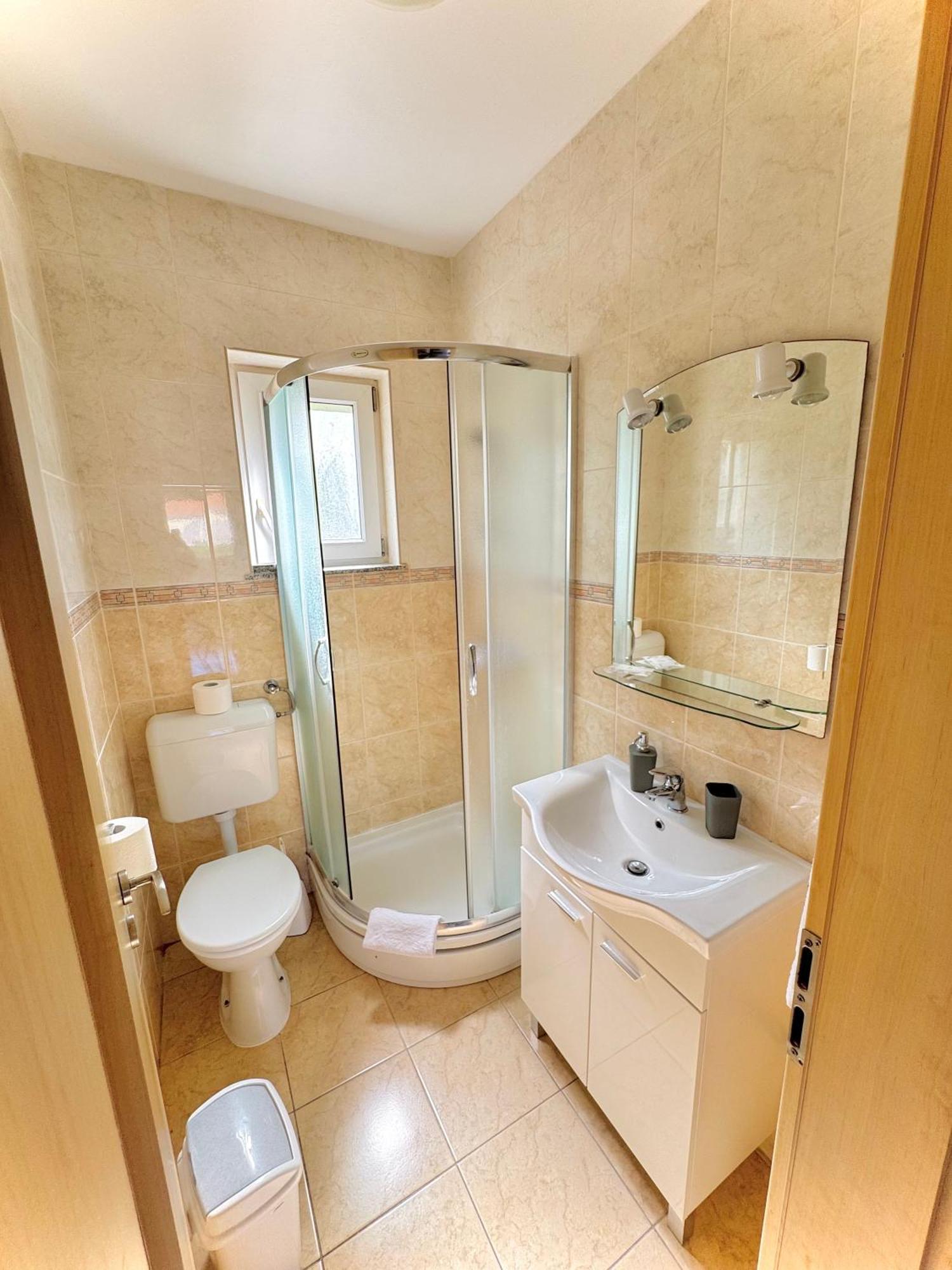 Apartments Elvira Драге Экстерьер фото